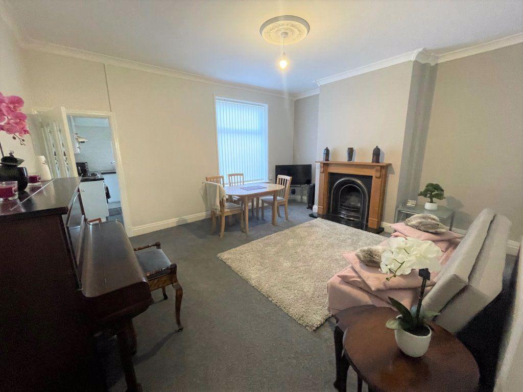 Manchester Road, Accrington 4 bed terraced house £850 pcm (£196 pw)