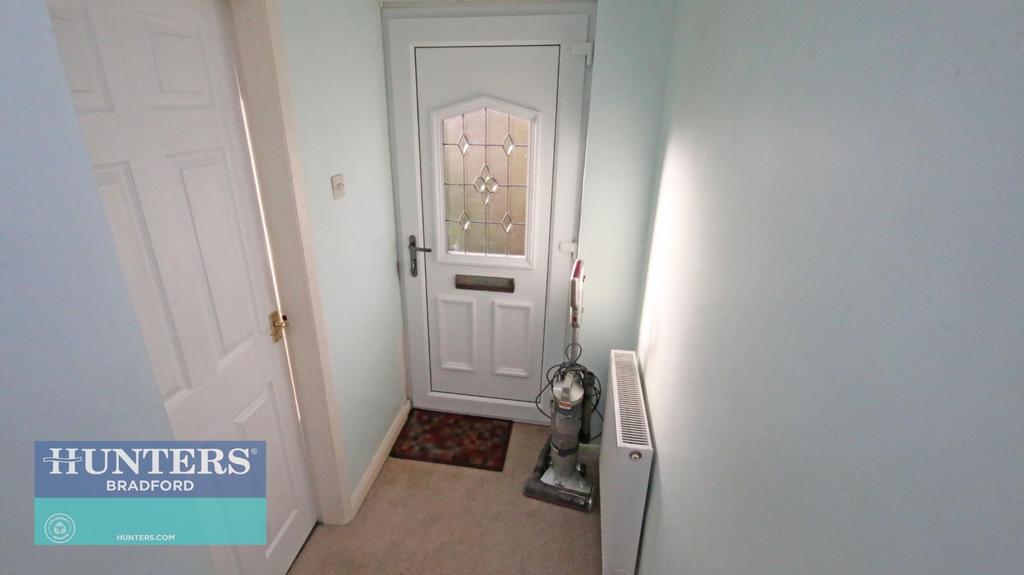 Woodrow Drive, Low Moor, Bradford 3 bed semidetached house £175,000