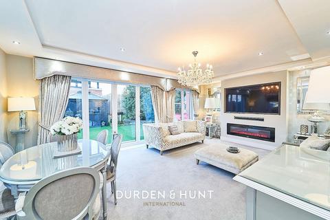 4 bedroom detached house for sale, Mount Pleasant Road, Chigwell, IG7