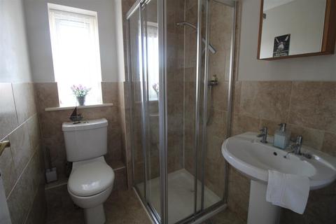 2 Acre Close, Daventry, NN11 0PF