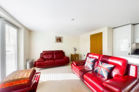 2 bedroom flat for sale - Scalby Mills Road, Scarborough