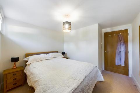 2 bedroom flat for sale, Scalby Mills Road, Scarborough