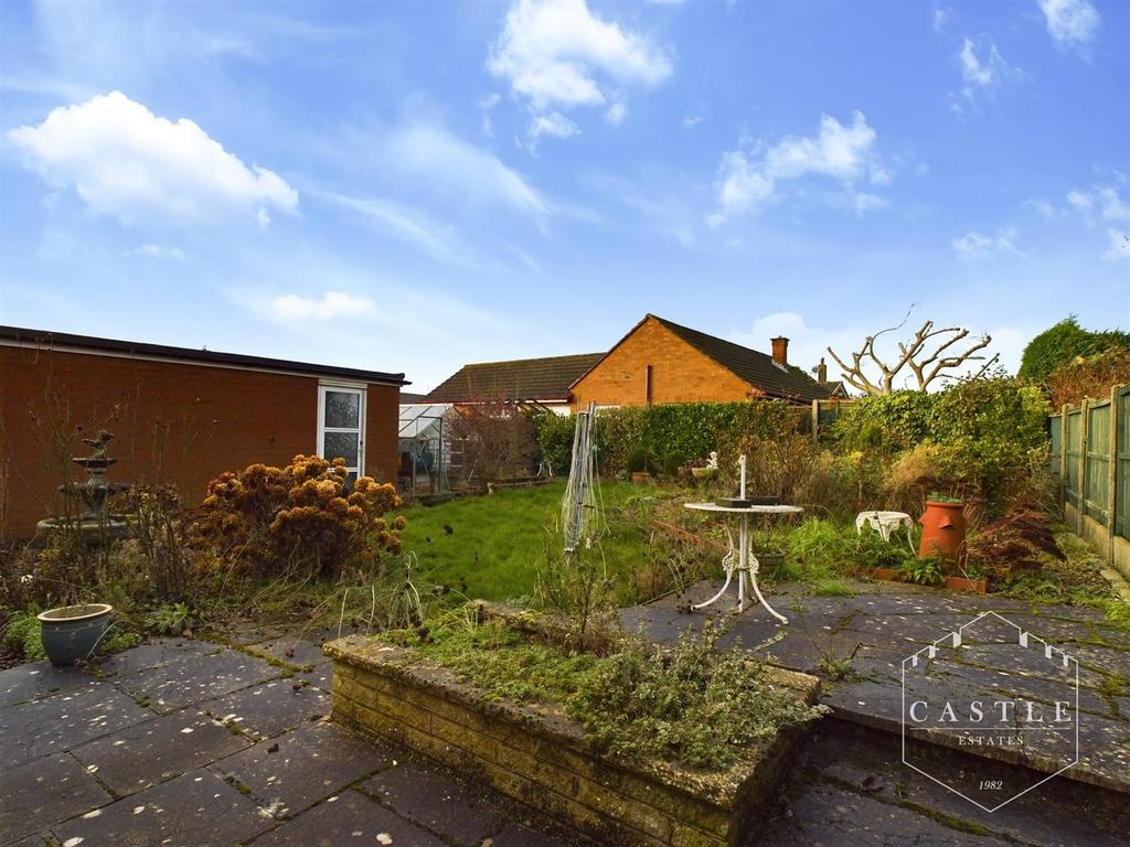 Forresters Road, Burbage 2 bed detached bungalow for sale £270,000