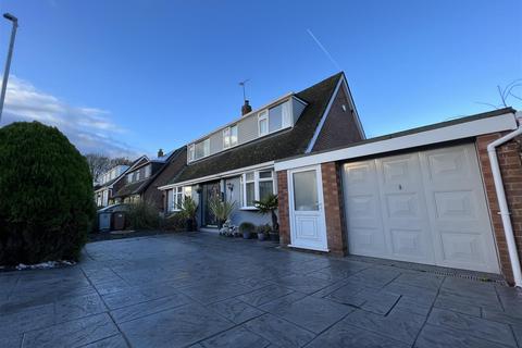 4 bedroom detached house for sale - South Drive, Heswall, Wirral