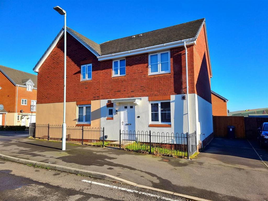 Brynffordd, Cockett, Swansea 3 bed semidetached house £185,000