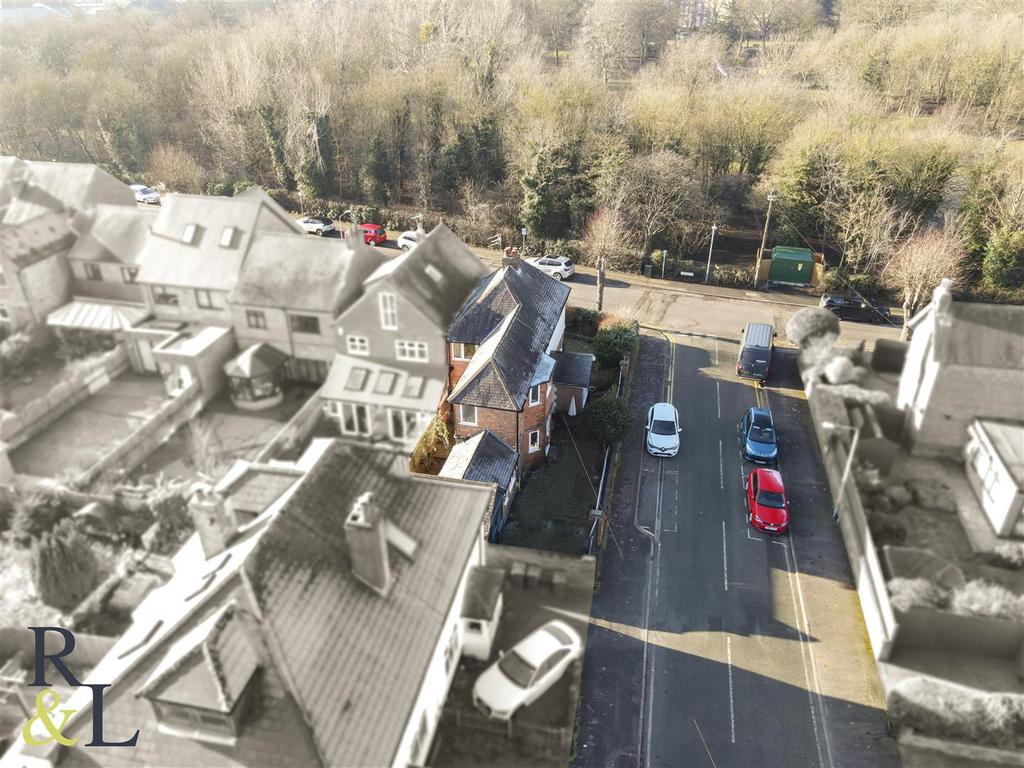 Albert Road, West Bridgford, Nottingham 3 bed link detached house £