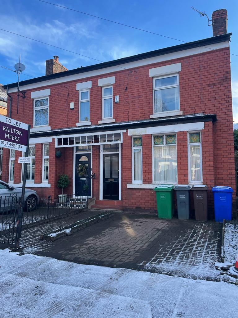 Cresswell Grove, West Didsbury... 4 bed house £2,400 pcm (£554 pw)