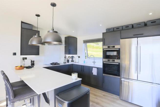Kitchen 1.jpeg