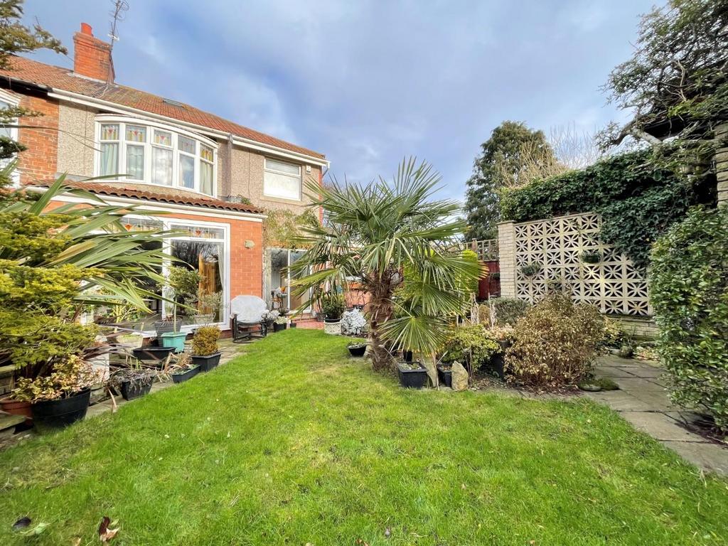 Clifton Avenue, Hartlepool 3 bed semidetached house £200,000