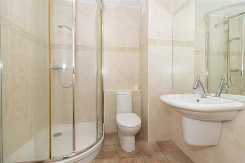 24, East Lodge Brighton Road, Lancing, BN15 8BQ