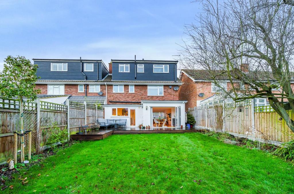 The Paddocks, Ingatestone 4 bed semidetached house for sale £750,000
