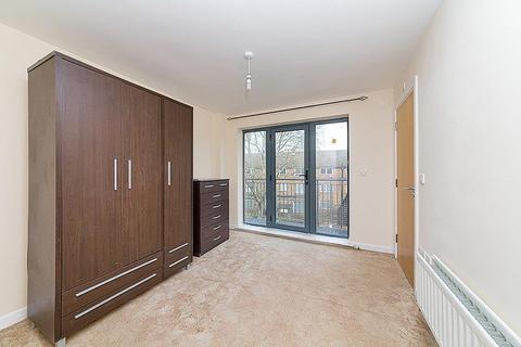 2 bedroom apartment to rent - Runnel Court, Barking, IG11