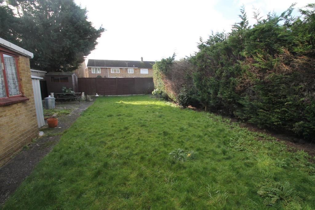 Bell Meadow, Maidstone 3 bed semidetached house £325,000