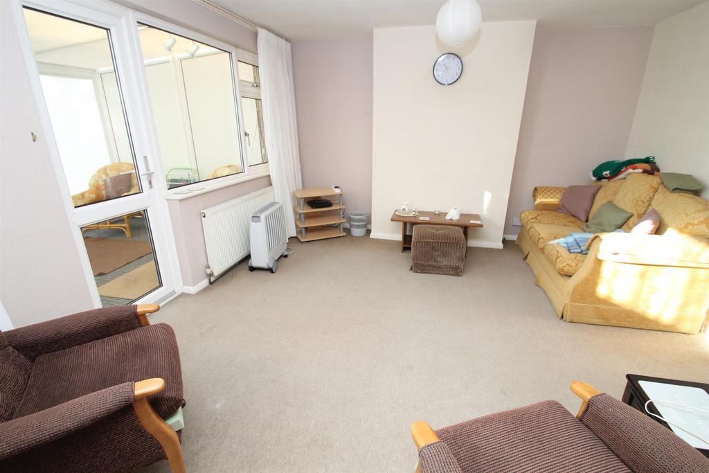 Bell Meadow, Maidstone 3 bed semidetached house £325,000