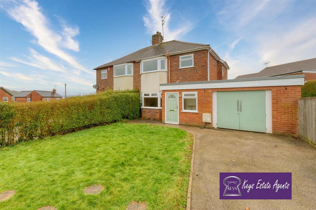 Hillcrest Avenue, Kingsley Holt, 3 bed semidetached house for sale £