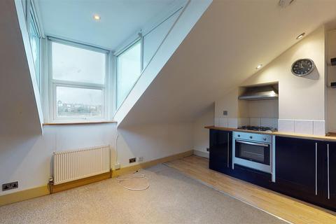 1 bedroom flat to rent - Folkestone Road, Dover
