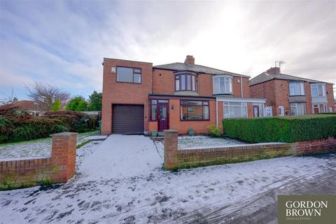 3 bedroom semi-detached house for sale - Larne Crescent, Low Fell, Gateshead