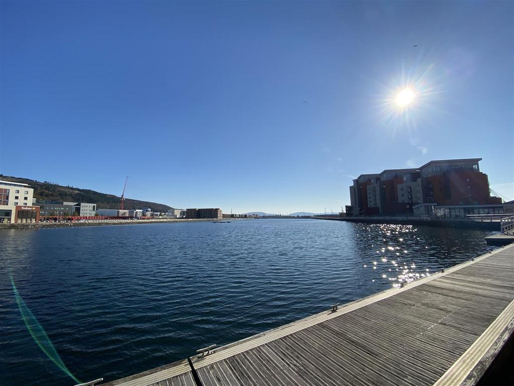 South Quay, Kings Road Marina, Swansea 2 bed apartment for sale £185,000
