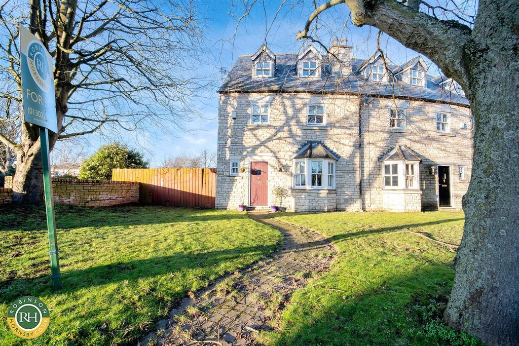 Castlegate Cottages, Tickhill, Doncaster 3 bed mews £270,000