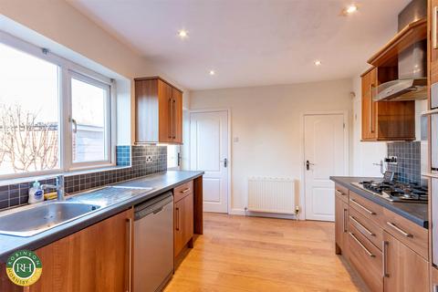 30 Brompton Road, Sprotbrough, Doncaster, DN5 7LL