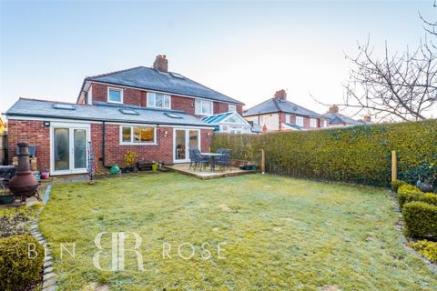 17 Bishopsway, Penwortham, Preston, PR1 9HU