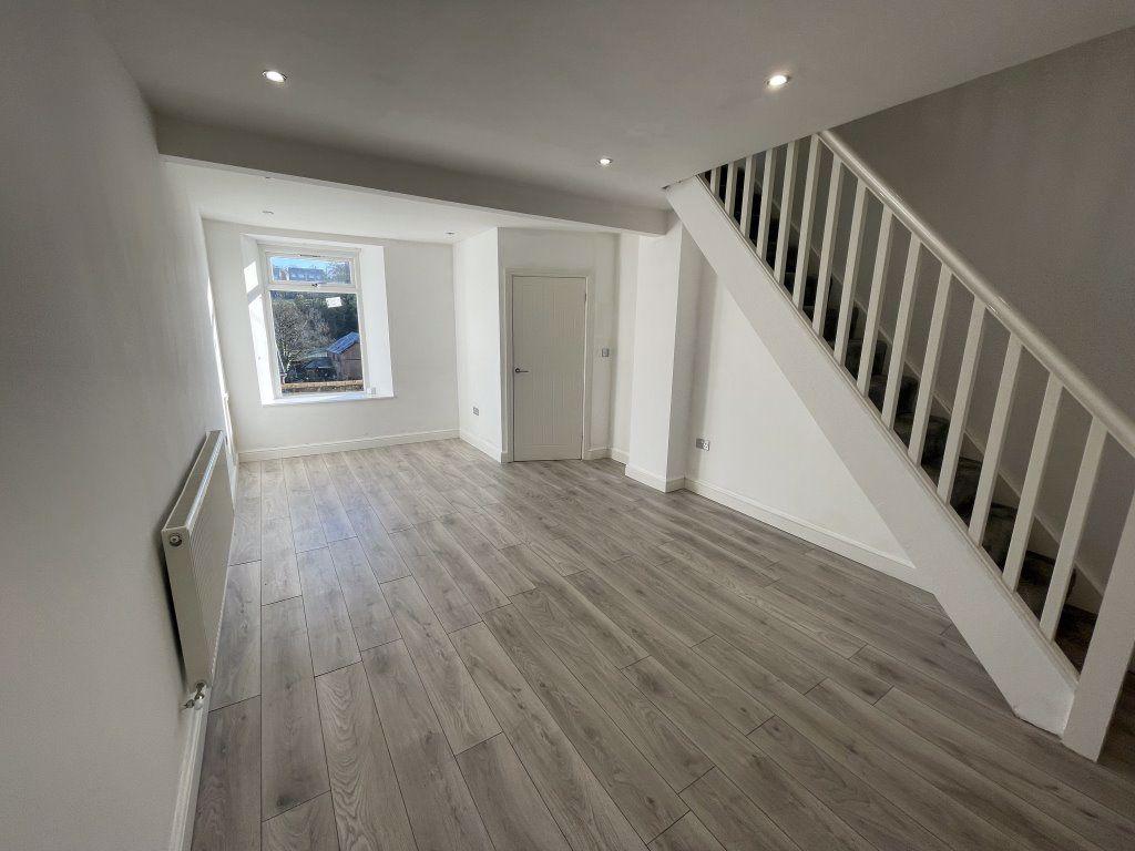 Giant Grave Rd, Briton Ferry, SA11 3 bed property £700 pcm (£162 pw)