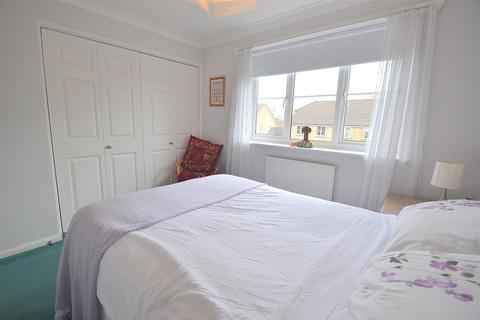 7 Blacksmiths Copse, Hailsham, BN27 3XB