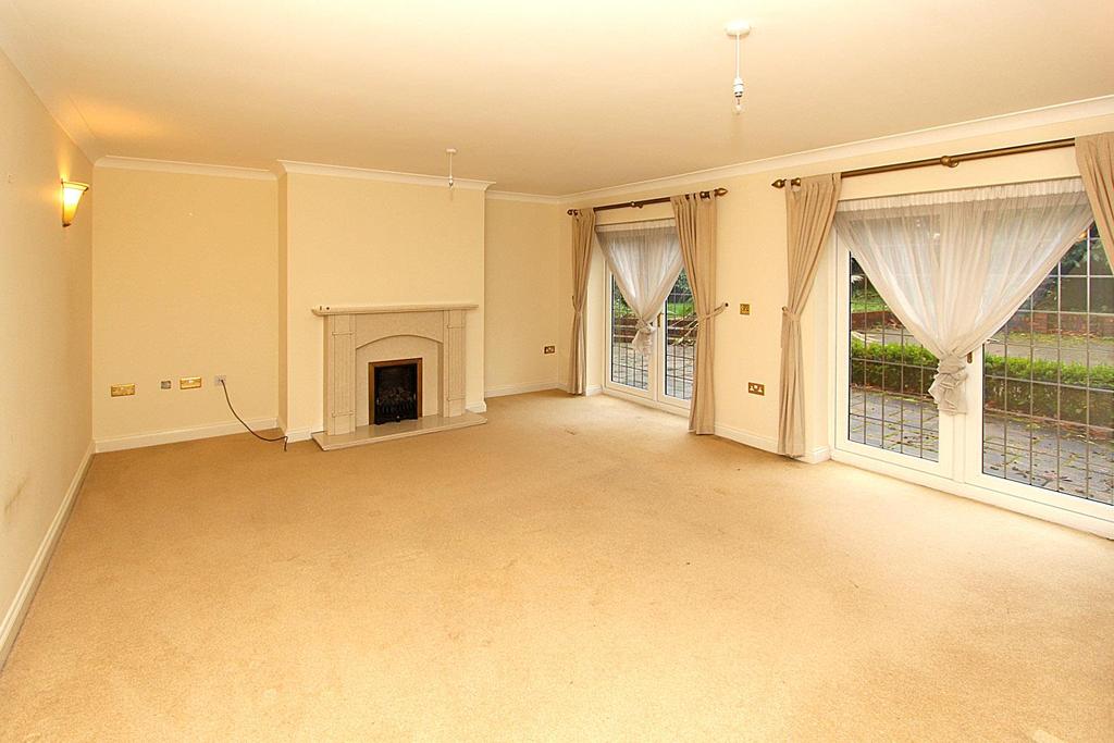 TETTENHALL WOOD, Wood Road 6 bed detached house £2,750 pcm (£635 pw)