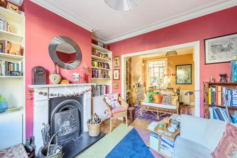 75 Kilravock Street, London, W10 4HY