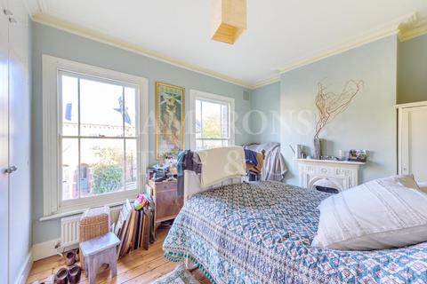 75 Kilravock Street, London, W10 4HY