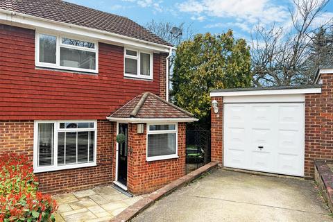 40 Quail Gardens, South Croydon, CR2 8TF