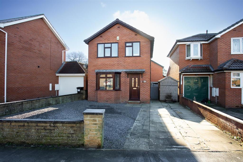 Barley Rise, Strensall, York 3 bed detached house £330,000
