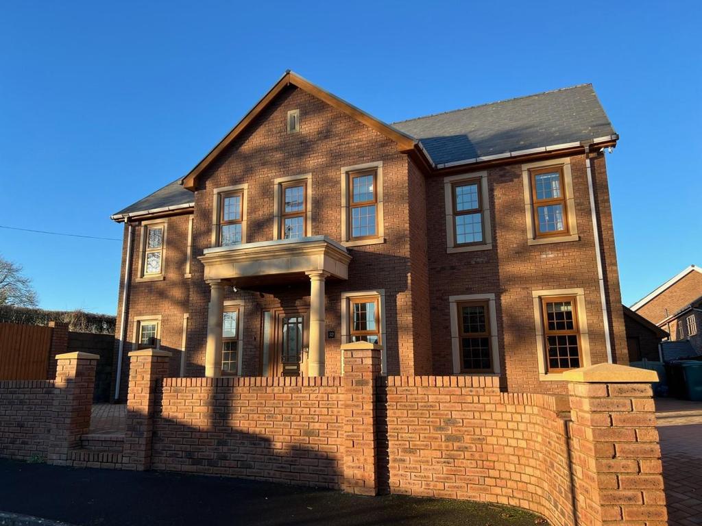 Aber Llwchwr, Llangennech, Llanelli 6 bed detached house £725,000