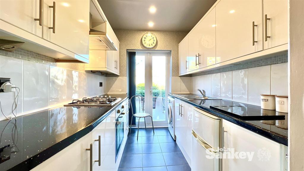 Stanley Road, Mansfield 3 bed terraced house for sale £150,000