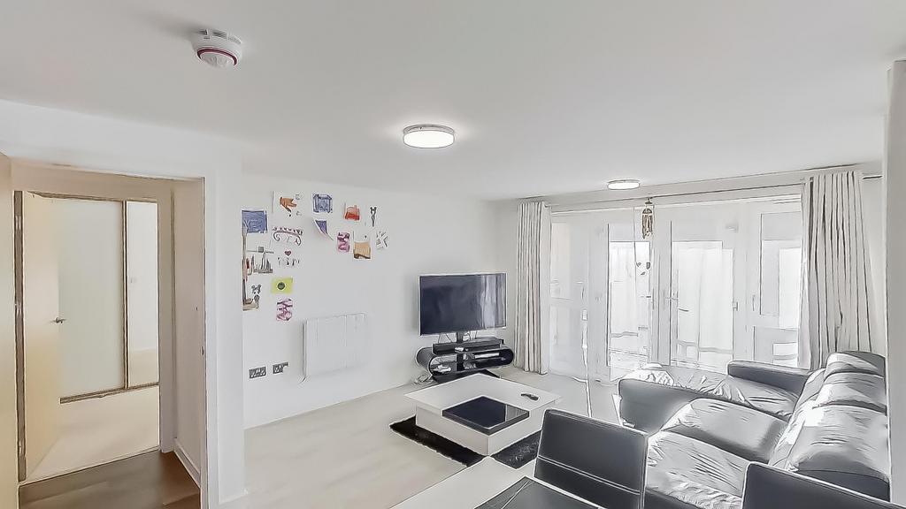 Flat 14 lounge.jpg