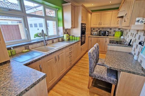2 bedroom semi-detached bungalow for sale - St. Leonards View, Polesworth, Tamworth