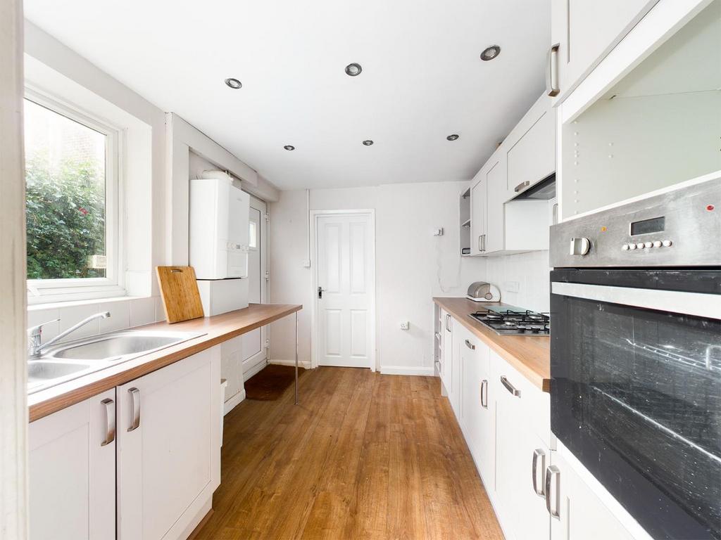 CAM00240 P1-PR0353-STILL03.jpg