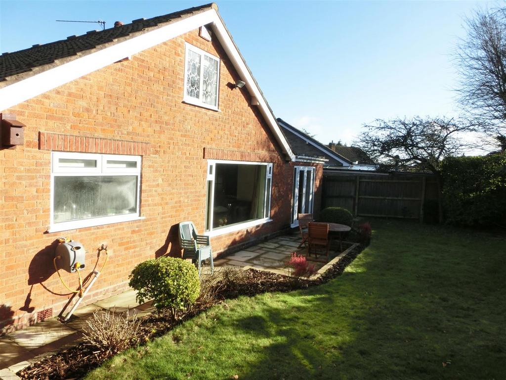 Chantry Close 10 Garden.jpg