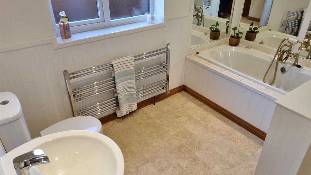 Ground floor bathroom