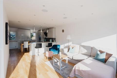 79 Dorking Road, Epsom, KT18 7JU