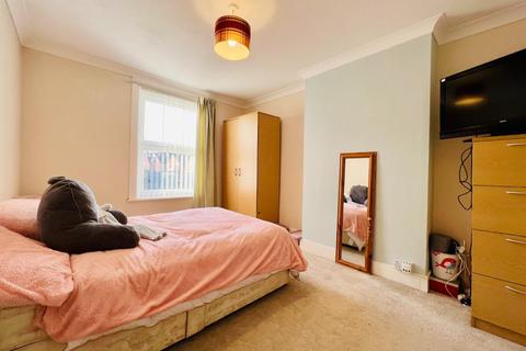 361 Cheriton Road, Folkestone, CT19 4BT