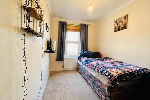 361 Cheriton Road, Folkestone, CT19 4BT