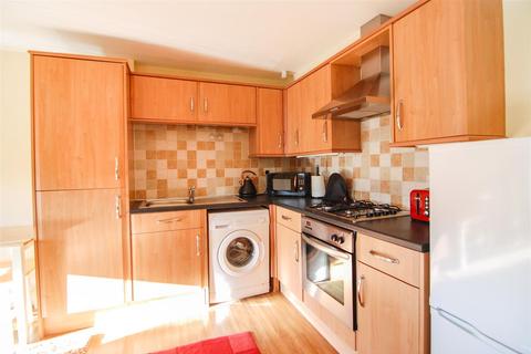 16 Chapel Croft, Hemingfield, Barnsley, S73 0PL