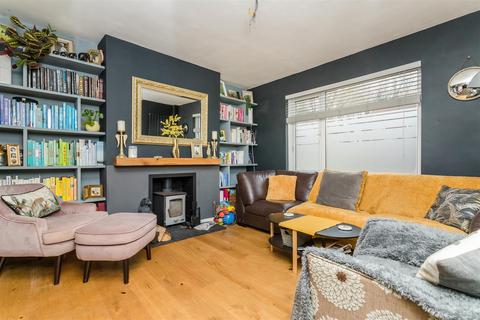 115 Downsway, Southwick, Brighton, BN42 4WE