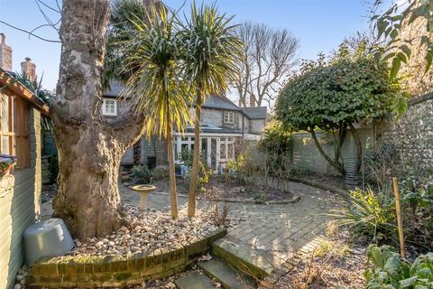 3 bedroom semi-detached house for sale - Old London Road, Patcham, Brighton