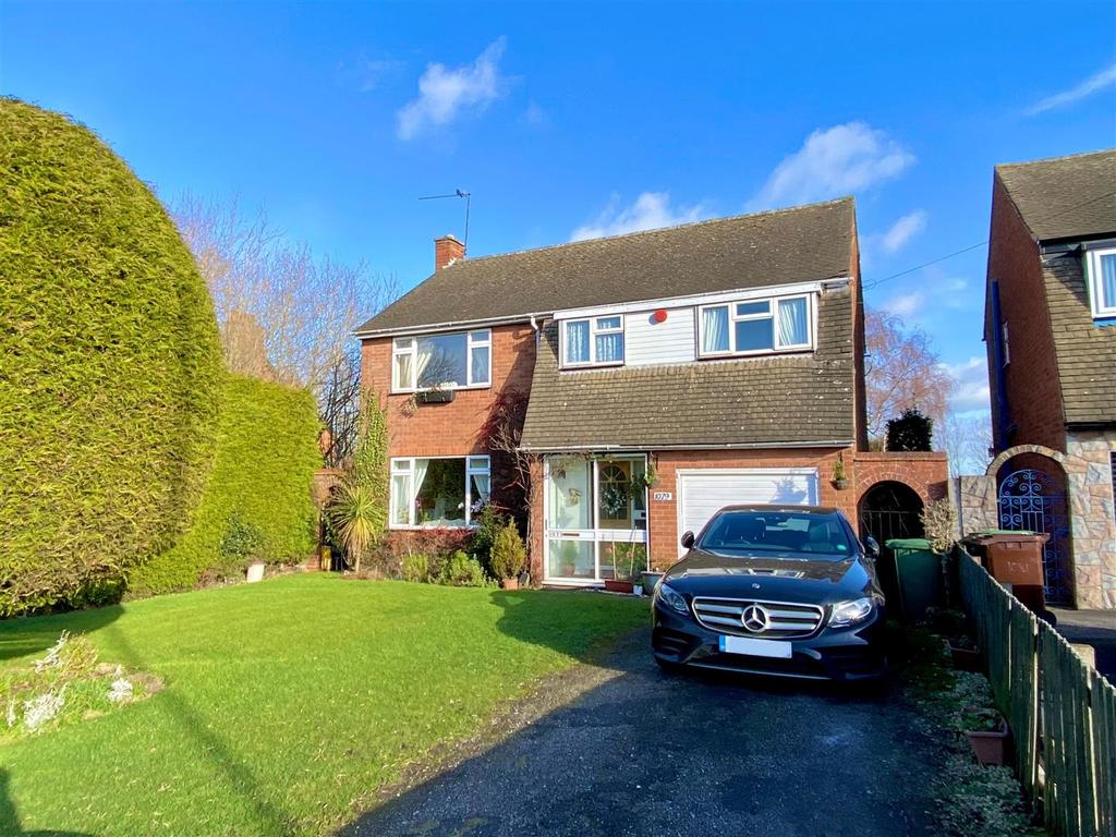 Evesham Road, Astwood Bank, Redditch 4 bed detached house for sale £