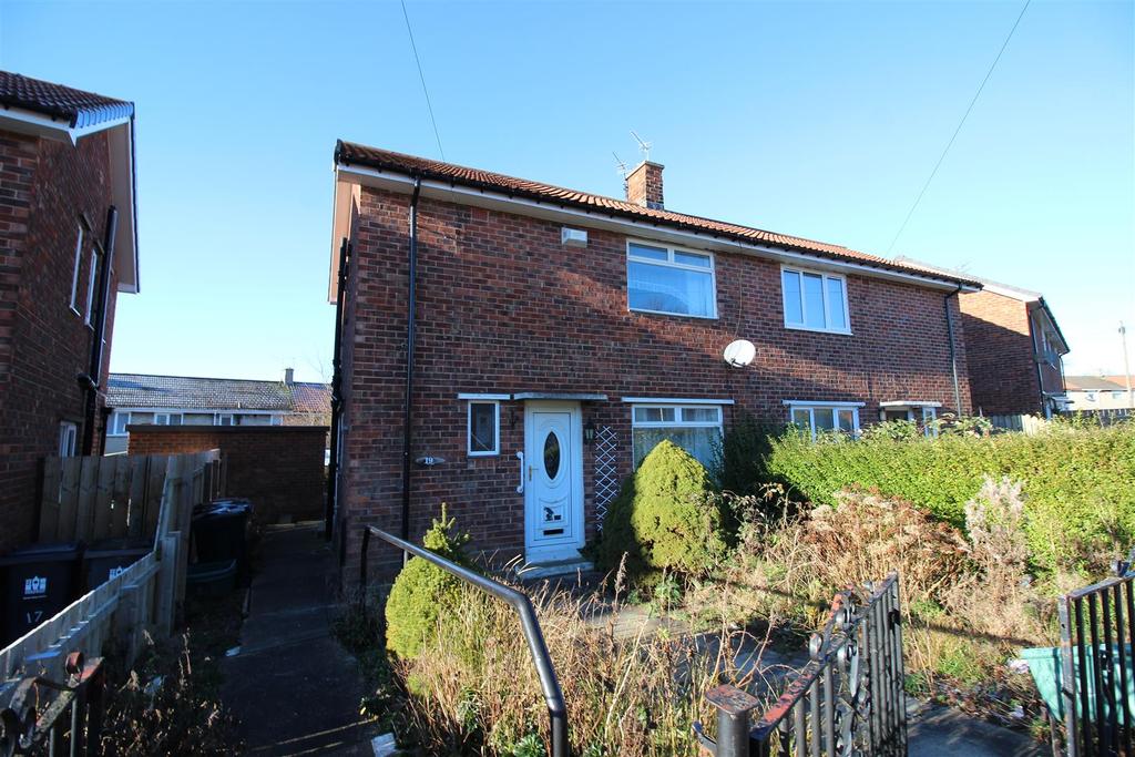 Gilsland Crescent, Darlington 2 bed semidetached house £65,000