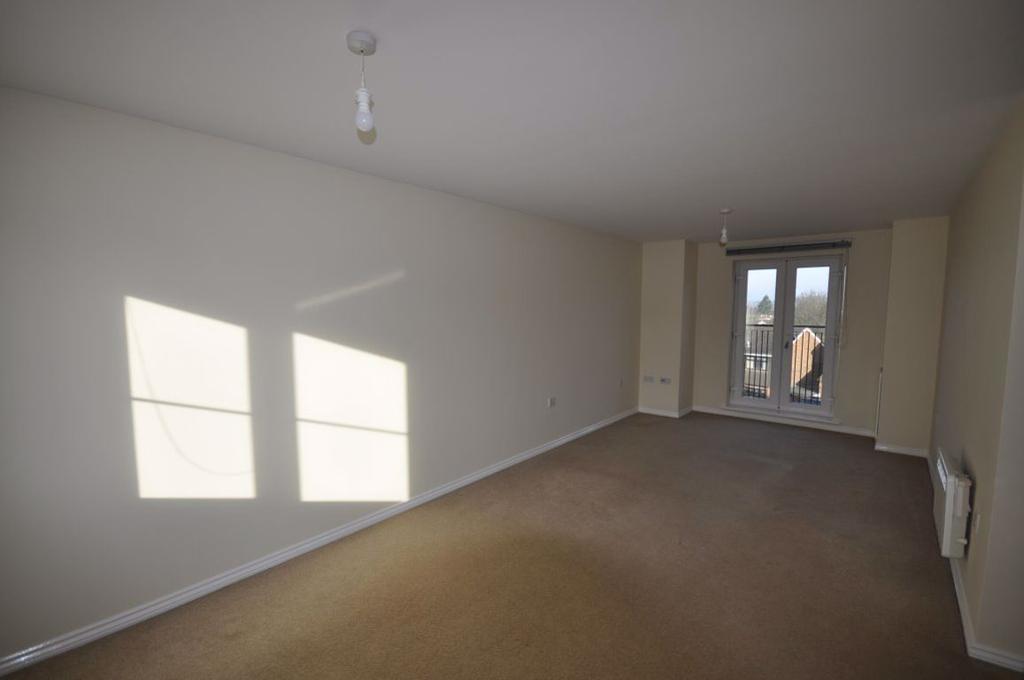 Moor Street, Brierley Hill 2 bed flat £675 pcm (£156 pw)