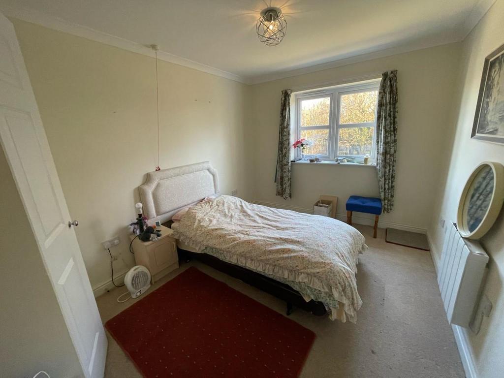 Bedroom 2.jpg