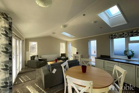 1 bedroom property for sale - St. Marys Lane, Upminster